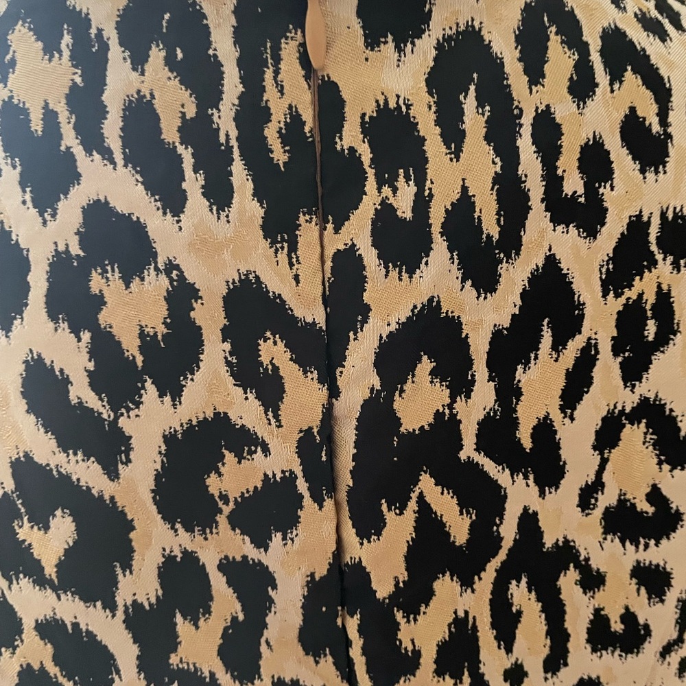 Dance & Marvel Leopard Print V Neck Dress with Puff Sleeves - Picture 13 of 14